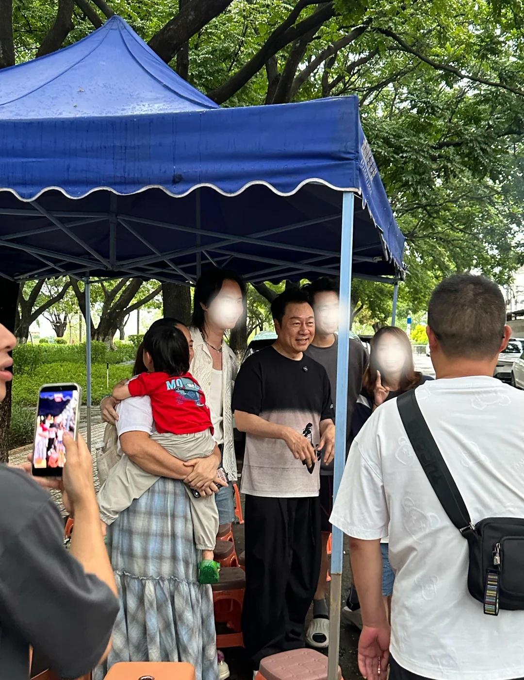 惊到！在高明吃烤肉偶遇黎耀祥柴九哥😭😭
跟朋友过高明吃烤肉估唔到偶遇黎耀祥