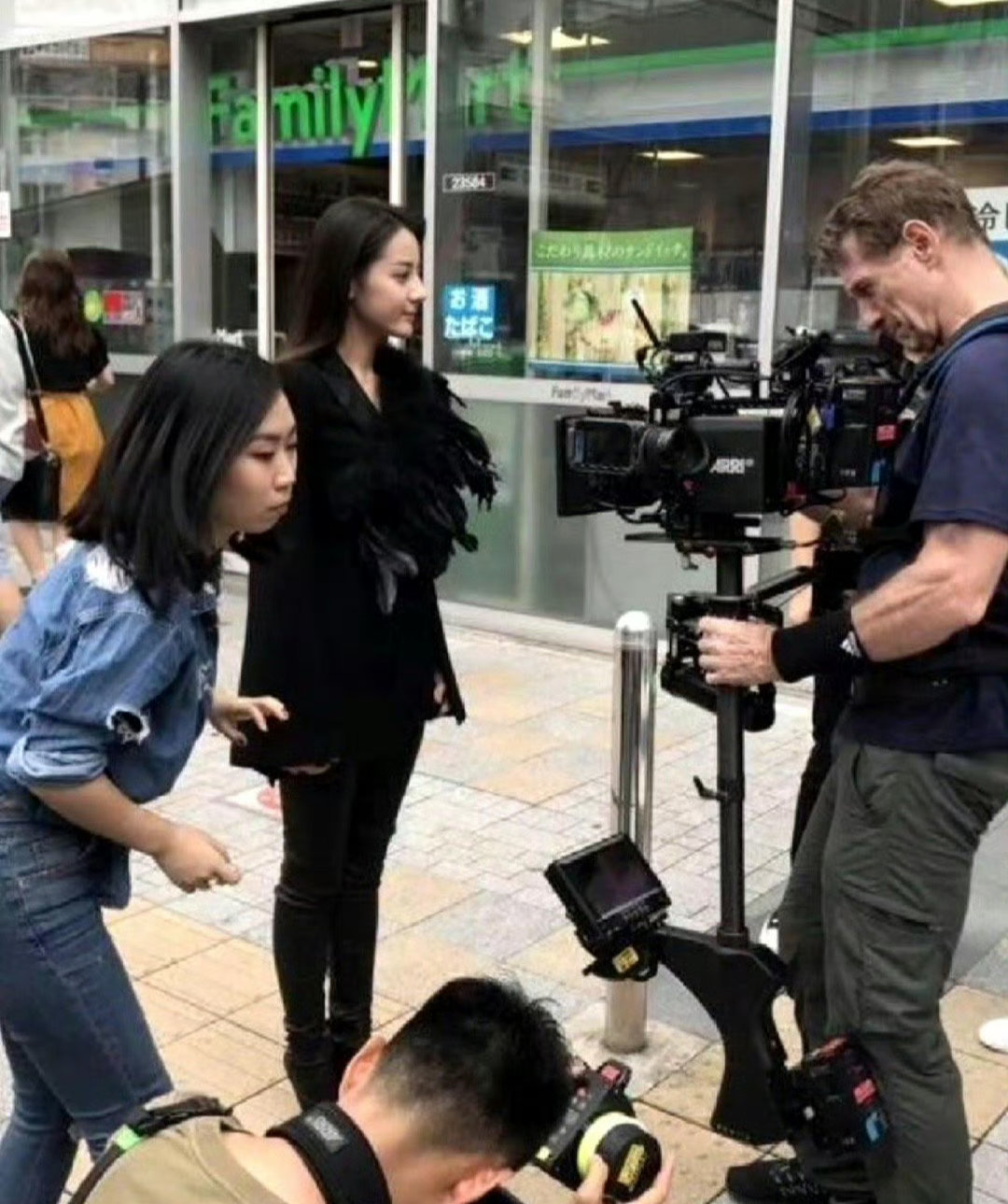 还是胖迪时期的迪丽热巴，可可爱爱没烦恼～ ​ ​​​