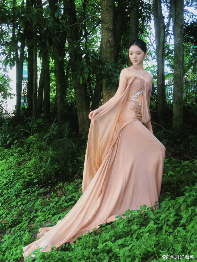 任敏新剧被龚俊吐一身龚俊任敏吐一身的梁子结下了 道歉名场面封神！沈谢秩一个没控制