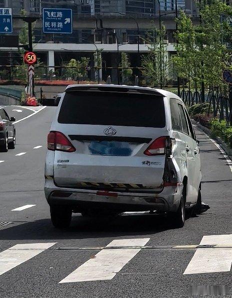 这车竟然还能上路开[允悲][允悲] ​​​