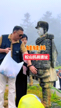 破防了！深圳大哥大姐千里送糖，

这一幕看哭206万人！[流泪][流泪][流泪]