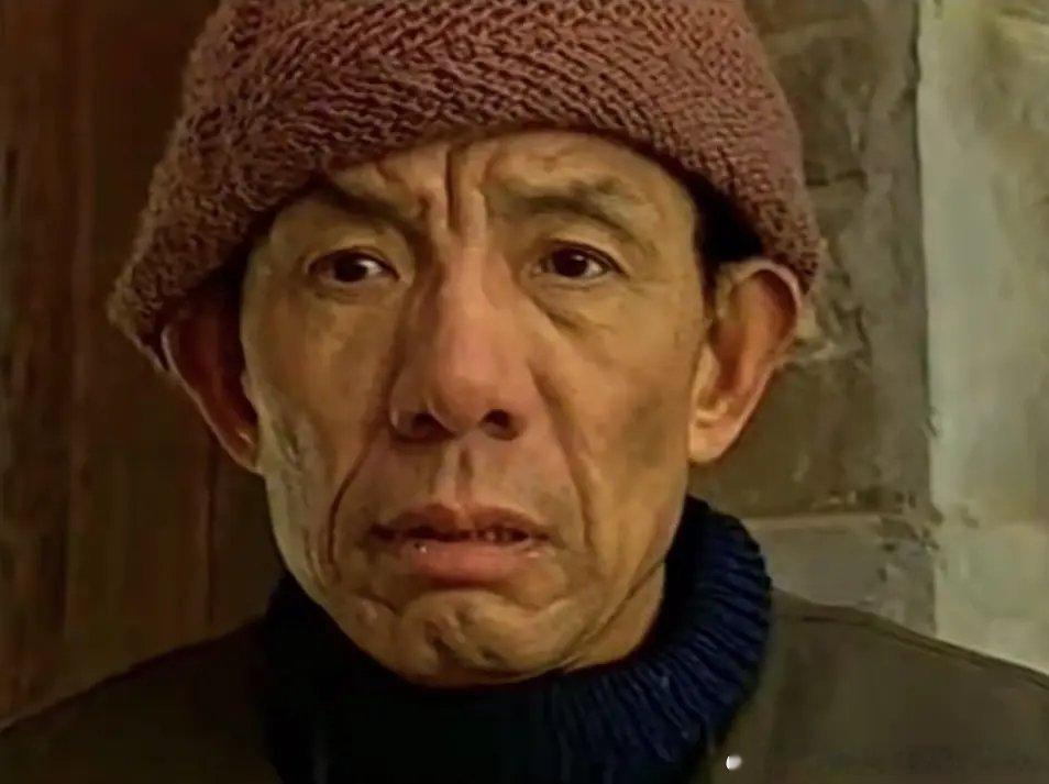 魏宗万九十年代主演的一部冷门电视剧《商都摇滚》，河南台拍的，讲河南胡同百姓日常生