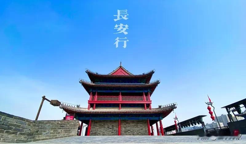 《长安二十四计》这剧可太会搞事情了！开场悬念直接拉满，一上来就把观众的好奇心狠狠