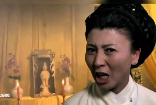 震惊！
满屏骂声，新号开播仍卖8000单，这操作太魔幻
 

 
之前她大号因为