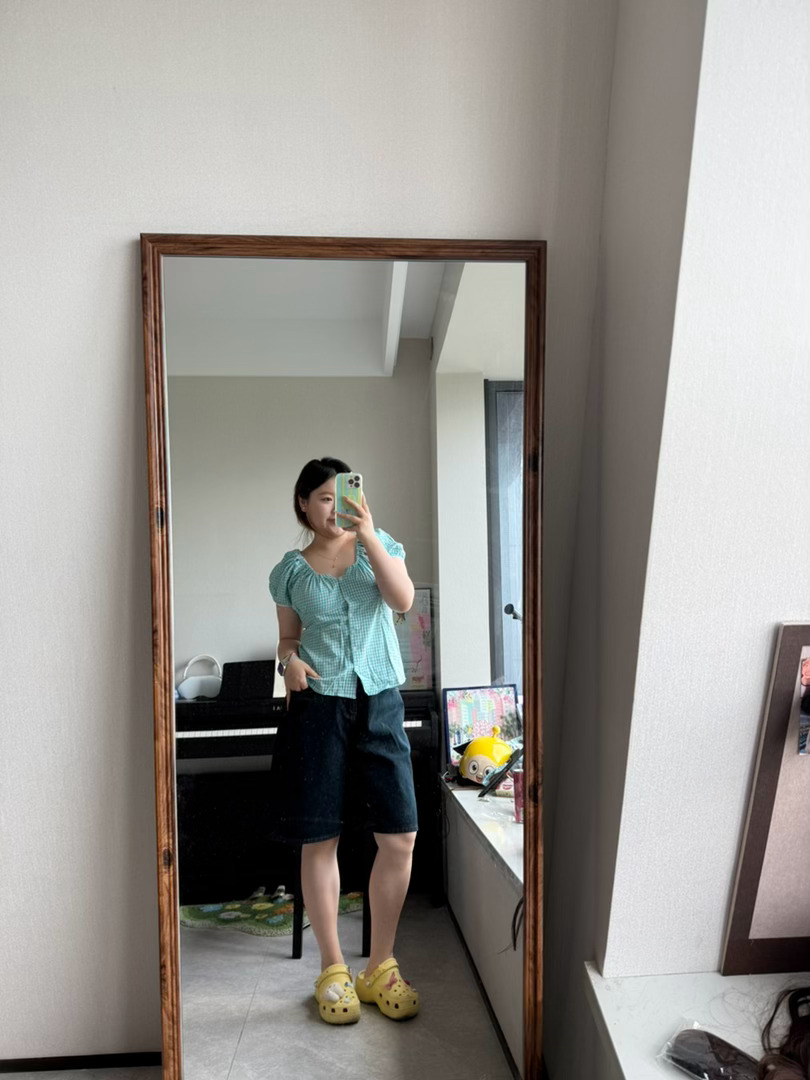 好开心呀 之前买了穿不上有点小的衣服现在都能穿下了