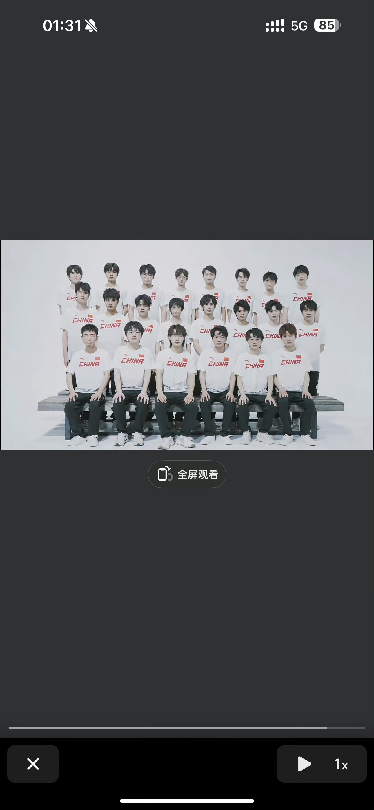 翻那年今日看到的这个世界上根本没有徐碧城这么小的头 ​​​