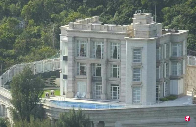 香港长江实业集团主席李泽钜澄清，父亲李嘉诚无意出售自己居住的深水湾豪宅。咋啦？是