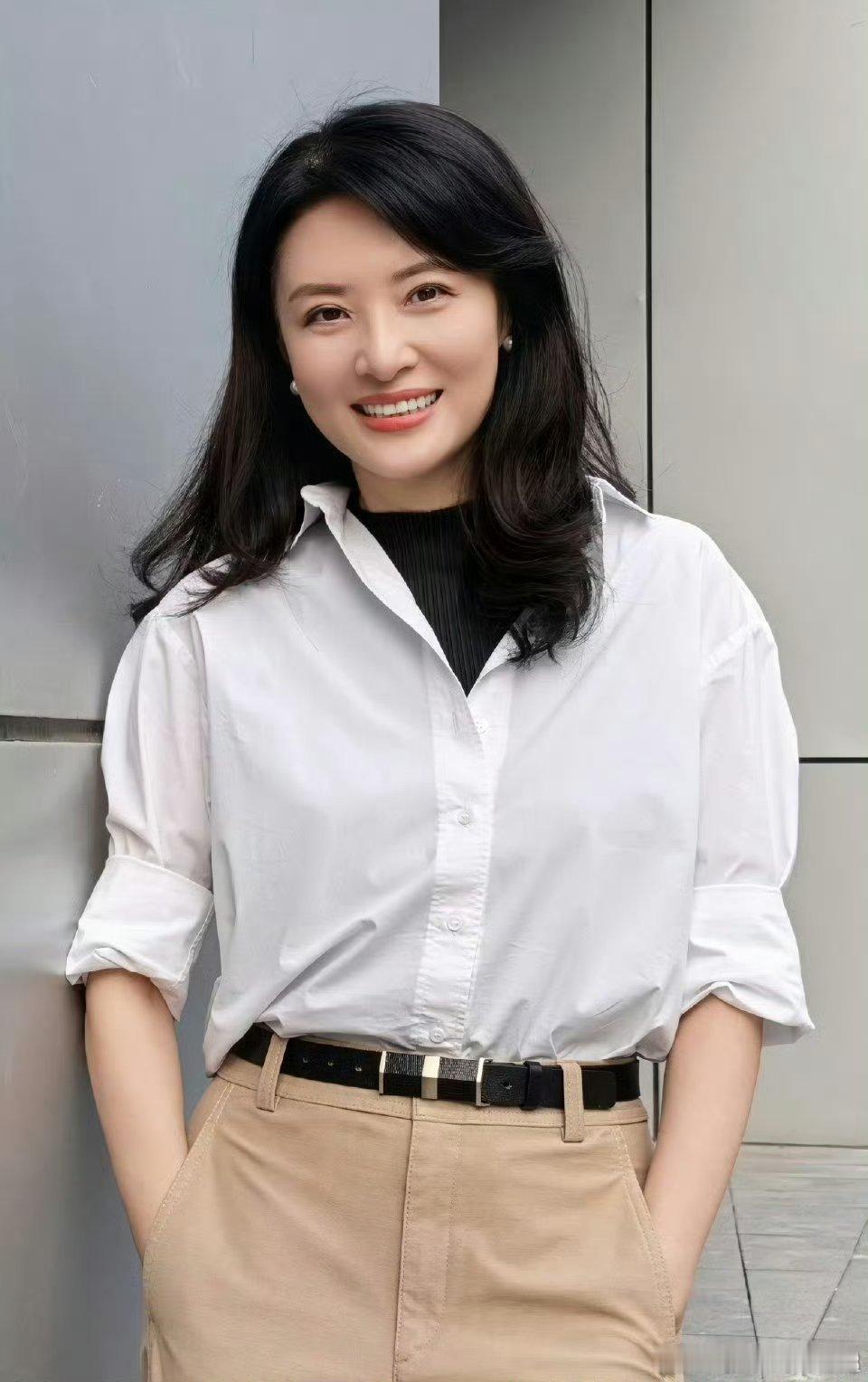 周涛这段发言我都有点智性恋了 周涛的魅力藏在发言里！谈生命的顽强与向往，言语间尽