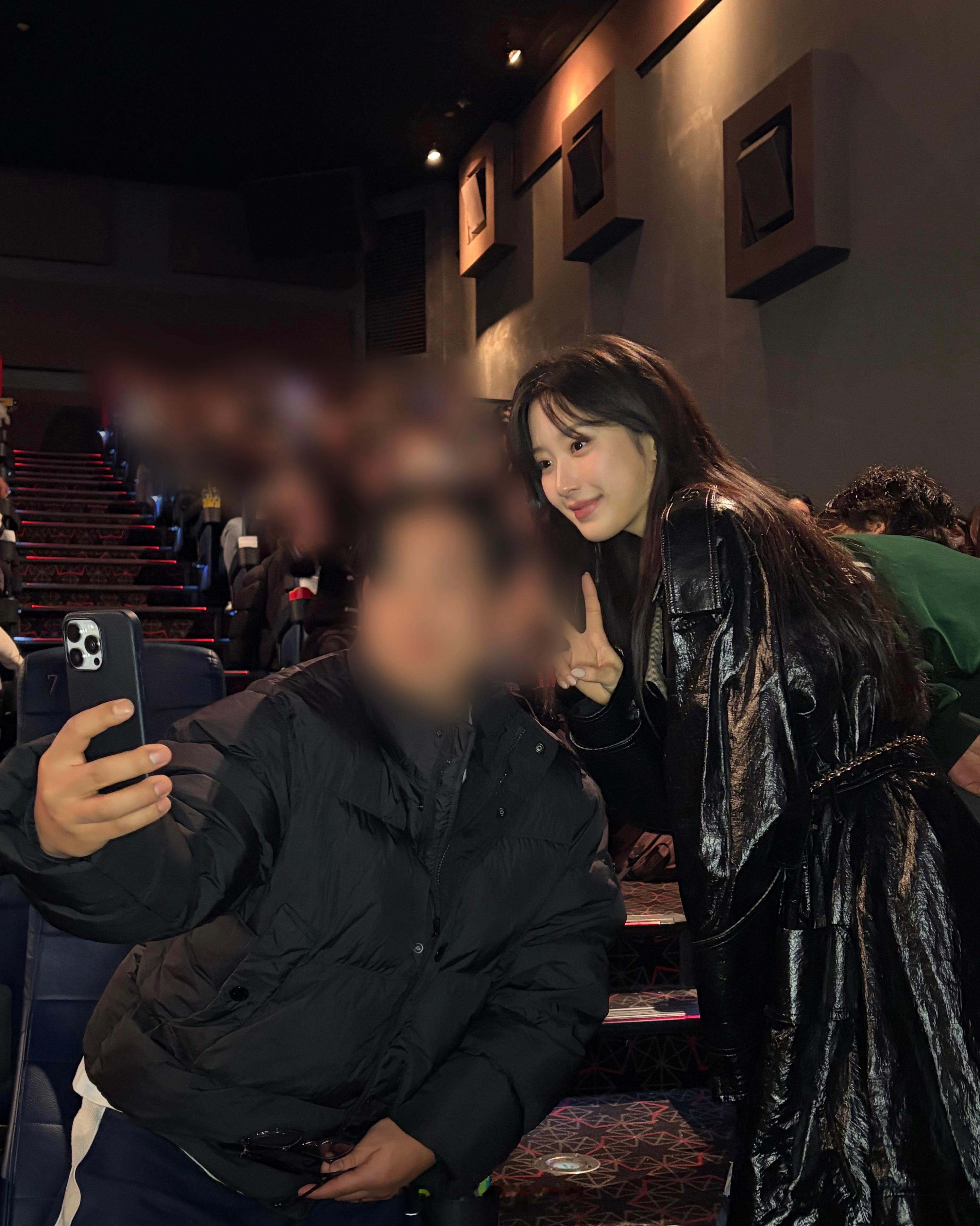 文佳煐舞台问候 