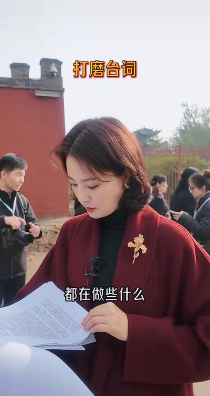 近十来天，2023年从央视离职的央视著名主持人、颜值担当刘芳菲去到山西，开启了一