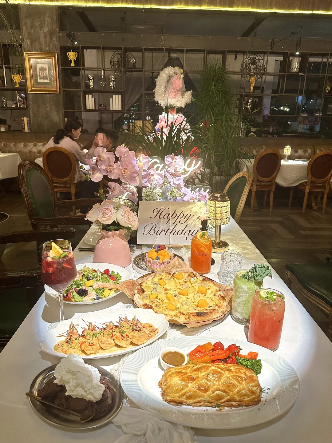 合肥滨湖！会和朋友过生日去吃的！