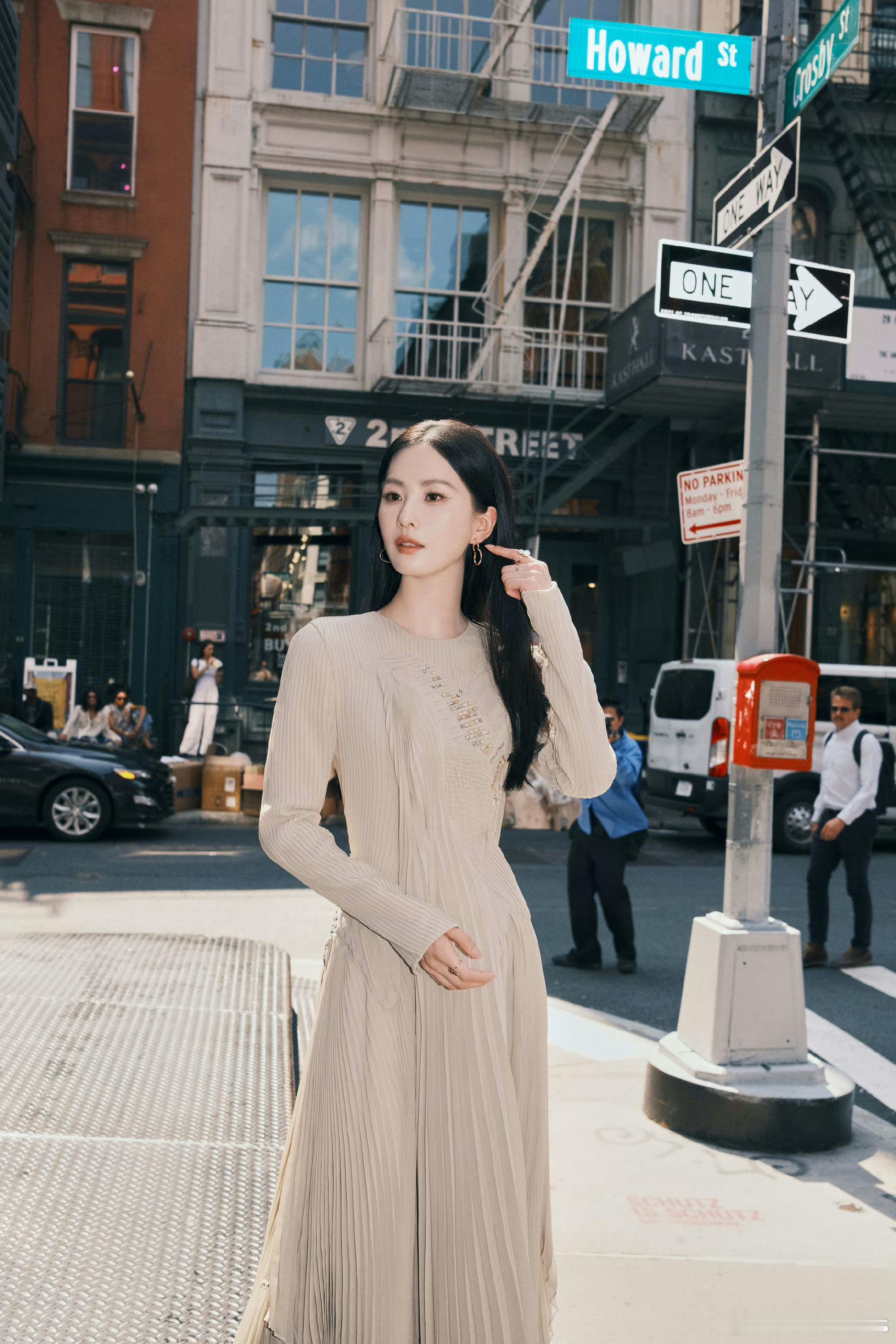 一组优雅迷人的刘诗诗，美女就是要多营业造福我们的眼睛[羞嗒嗒] ​​​