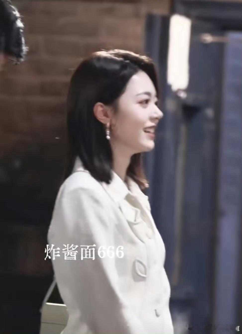 赵今麦《无可替代》徐迟路透，激情输出中！职业女性期待期待！ ​​​