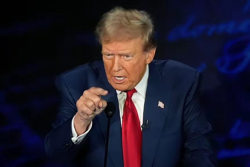 最近美国在南美洲的动作连番上演，两条新闻看得人眼花缭乱。一是美军把“福特”号航母