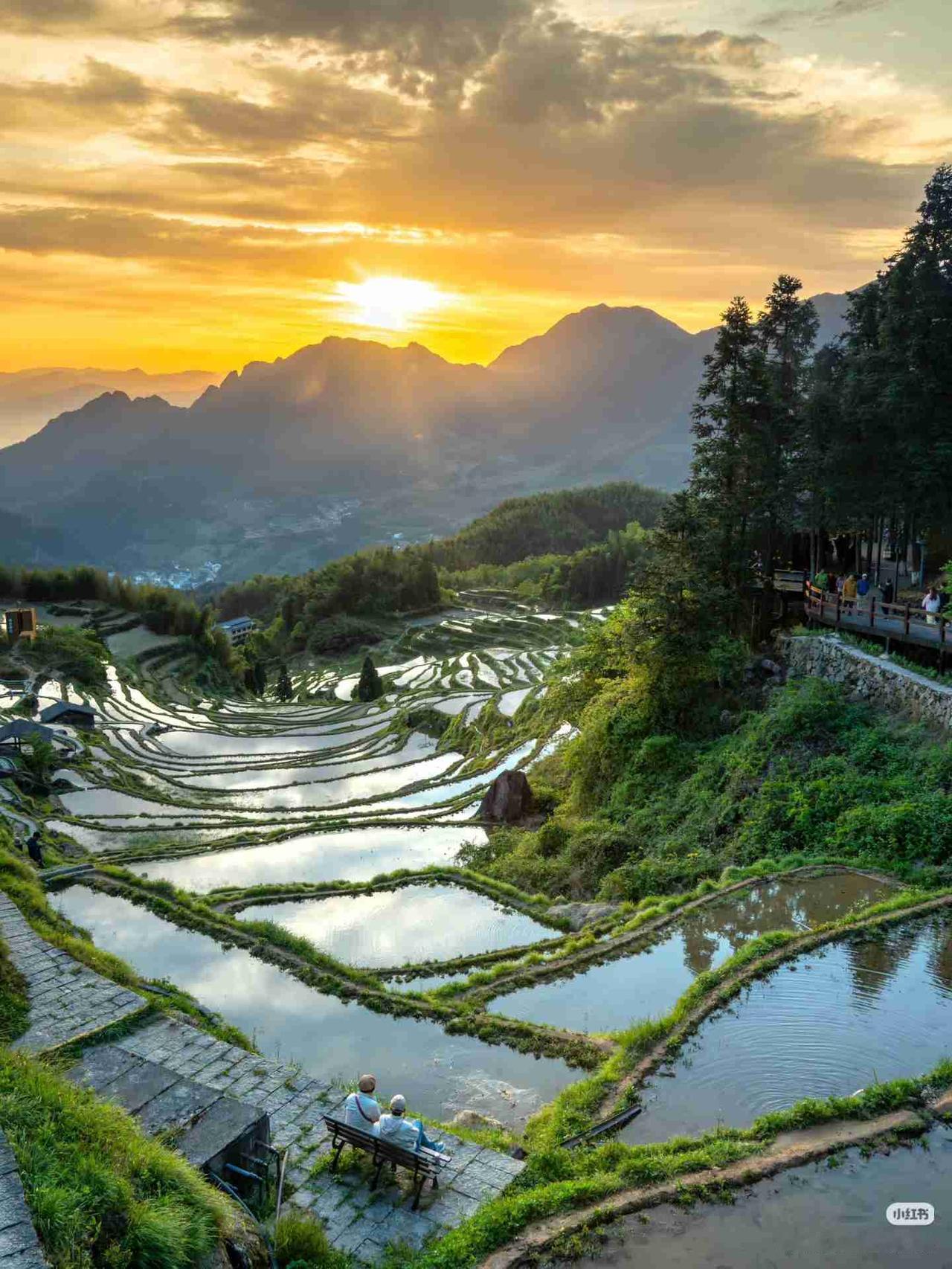 我的今日状态：😁轻松愉快
我这里的天气：☀️晴天