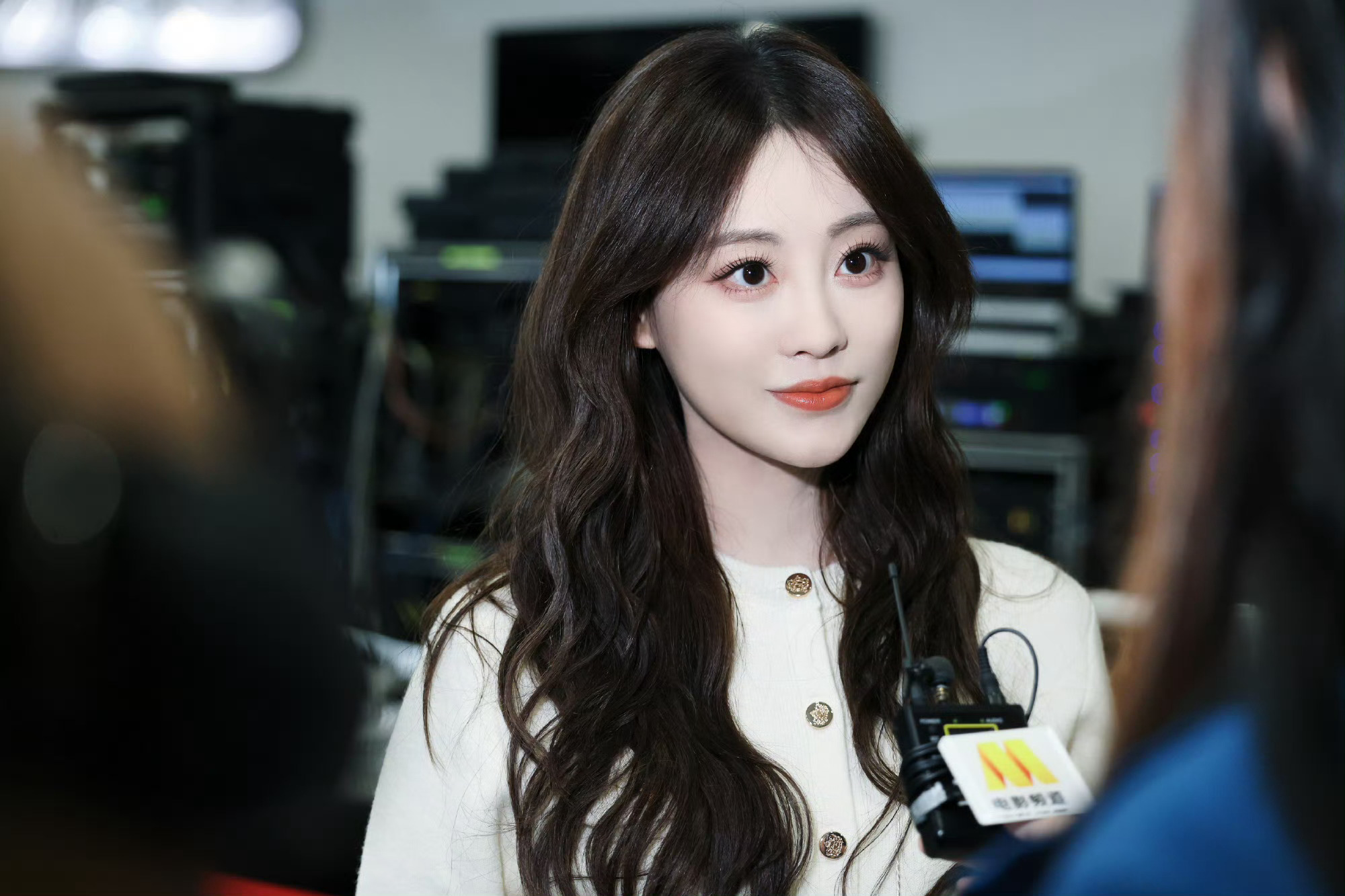 祝绪丹好美好美，期待今晚的两个舞台，祝祝今晚见呀