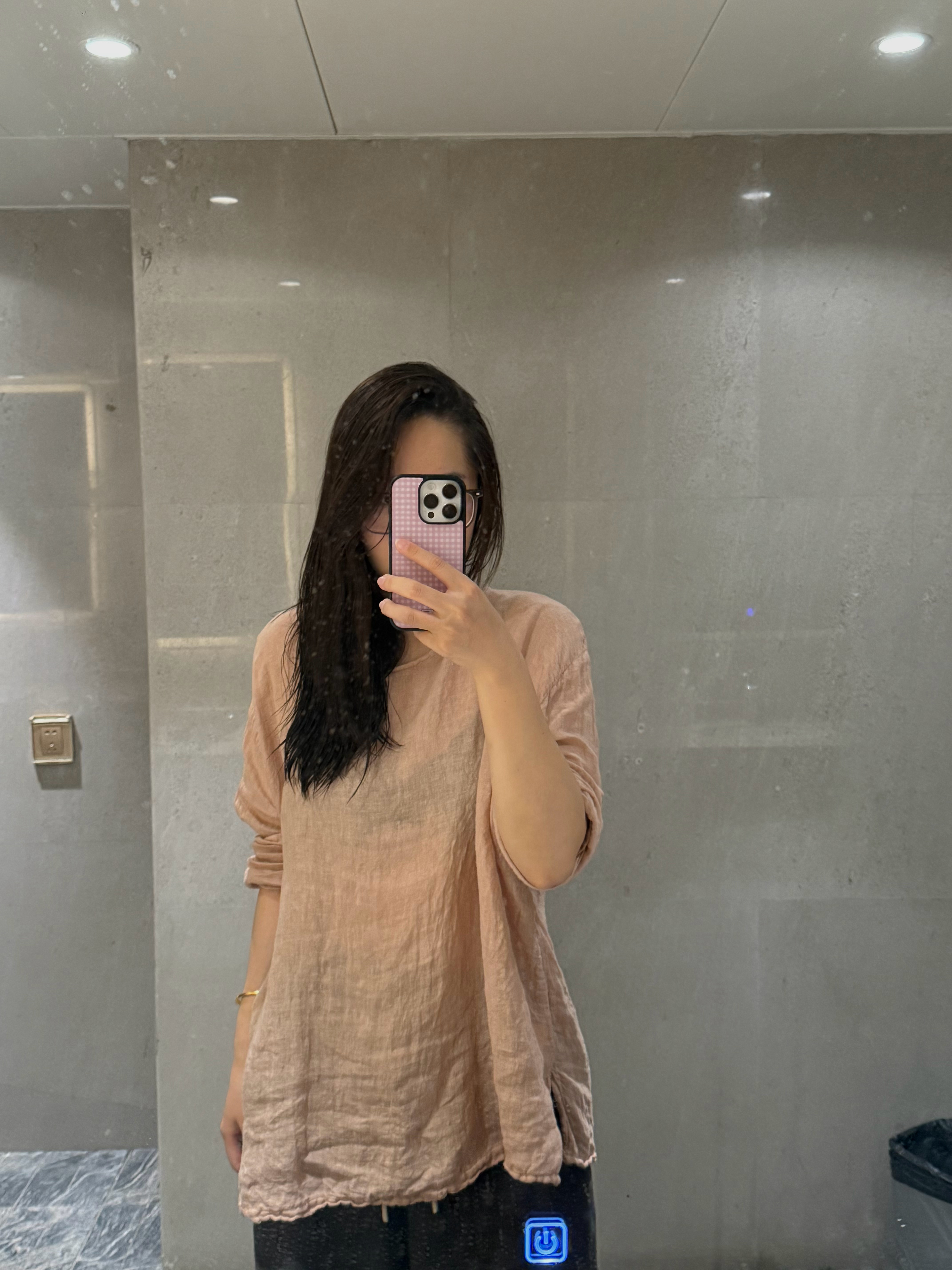 有点清冷的感觉了