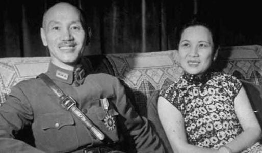 1929年的一天，31岁的宋美龄突然呕吐不止，蒋介石连忙叫来私人医生熊丸，熊丸检