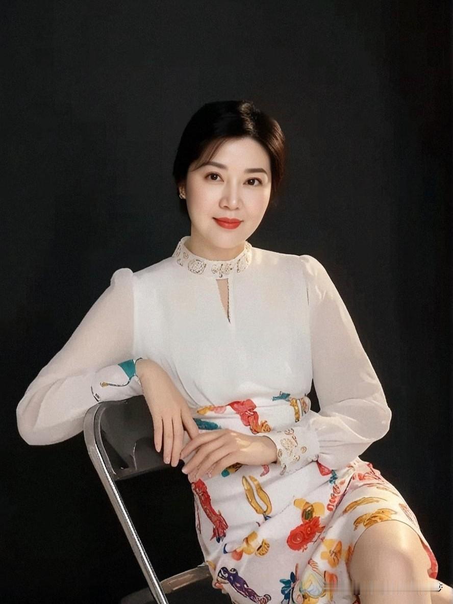 别跟我客气，心动了就直接来沾...
 
我的磁场藏着钩子呢，要是你心尖动了，别端