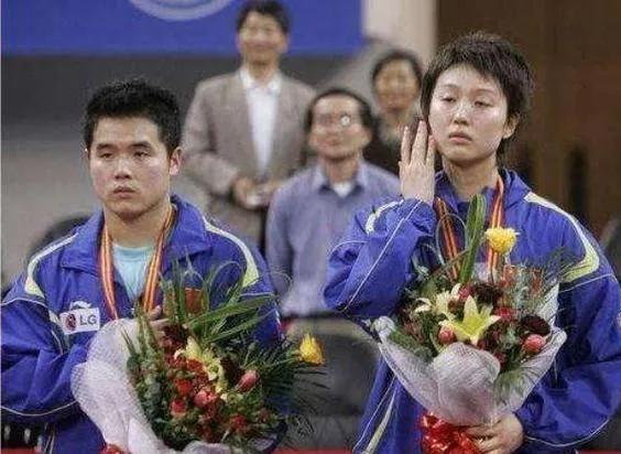 右边是天才国手白杨，左边那位，浓眉大眼的他是谁？