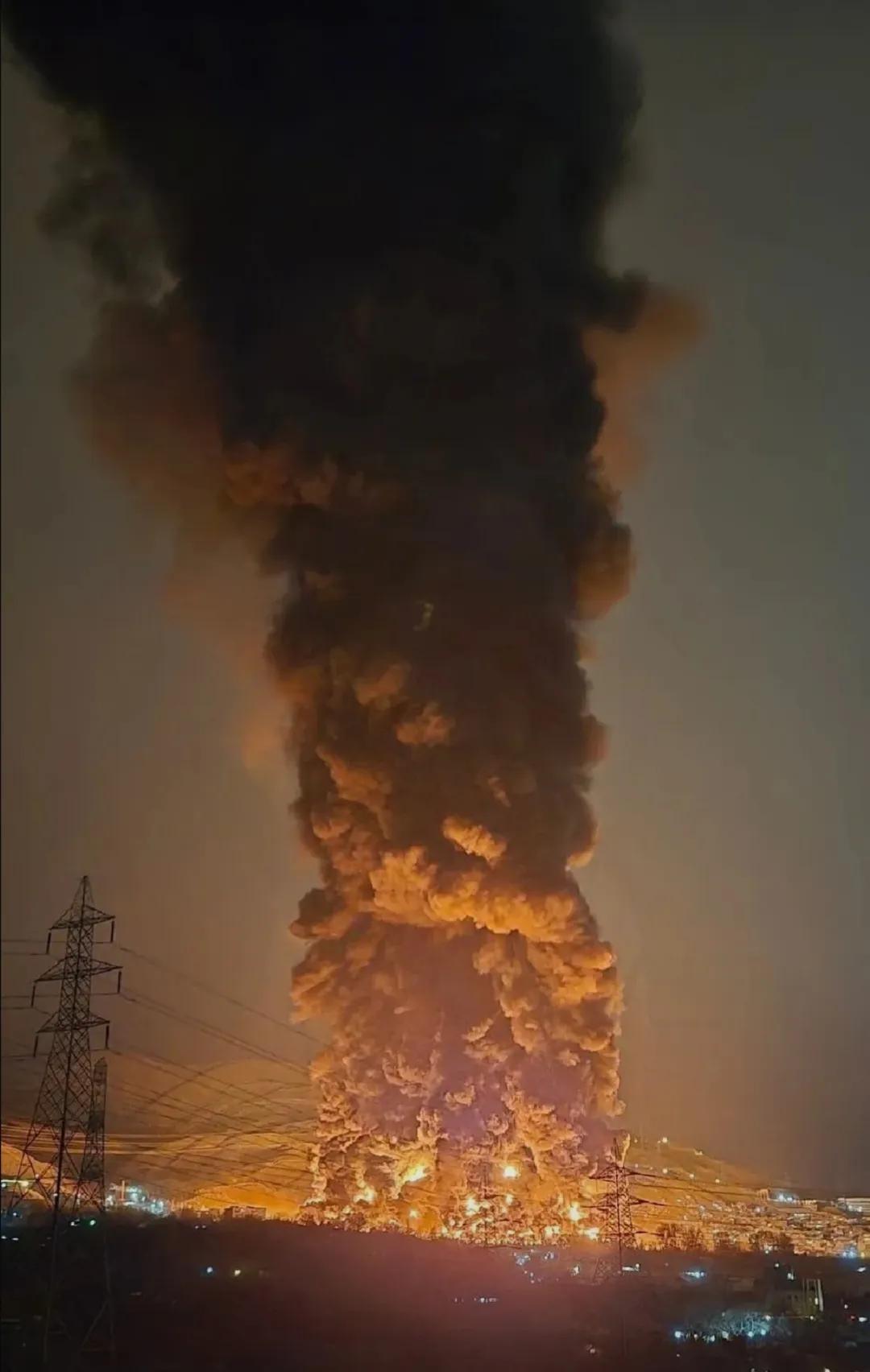 果然伊朗才是最懂特朗普的！
 
面对特朗普甩出的最后通牒，伊朗这次一点没惯着，句