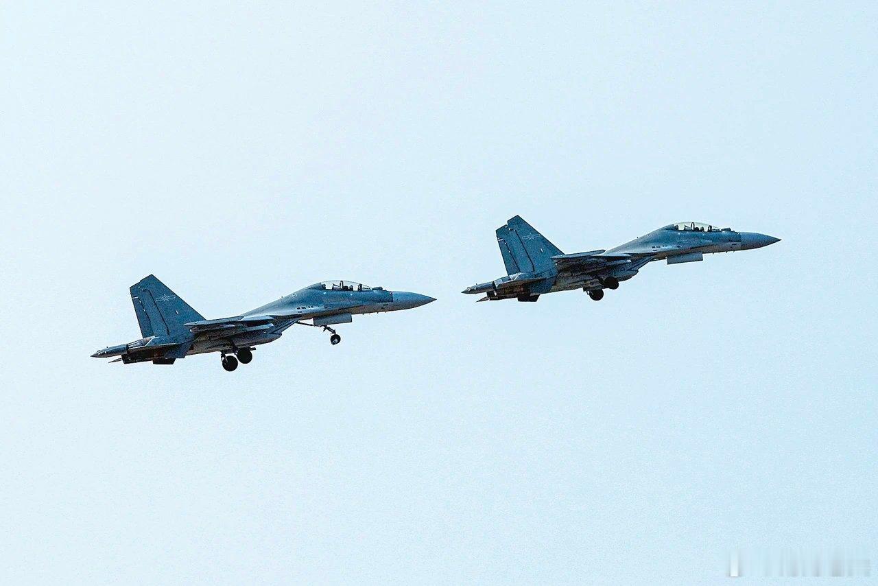 我是一个兵  【强军早报 】军事早知道1、前不久，西部战区陆军某旅防空分队组织实