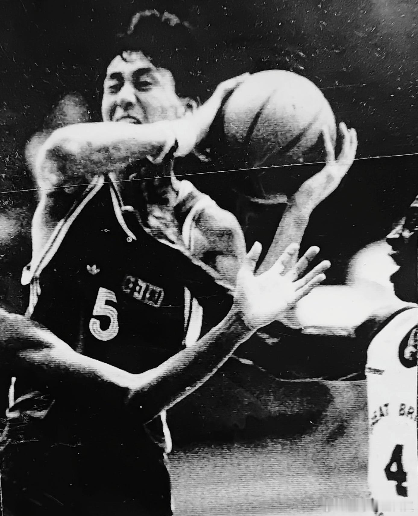 1988年9月1日，旨在为汉城奥运会热身的“沈阳味精红梅杯”国际男篮邀请赛在北京