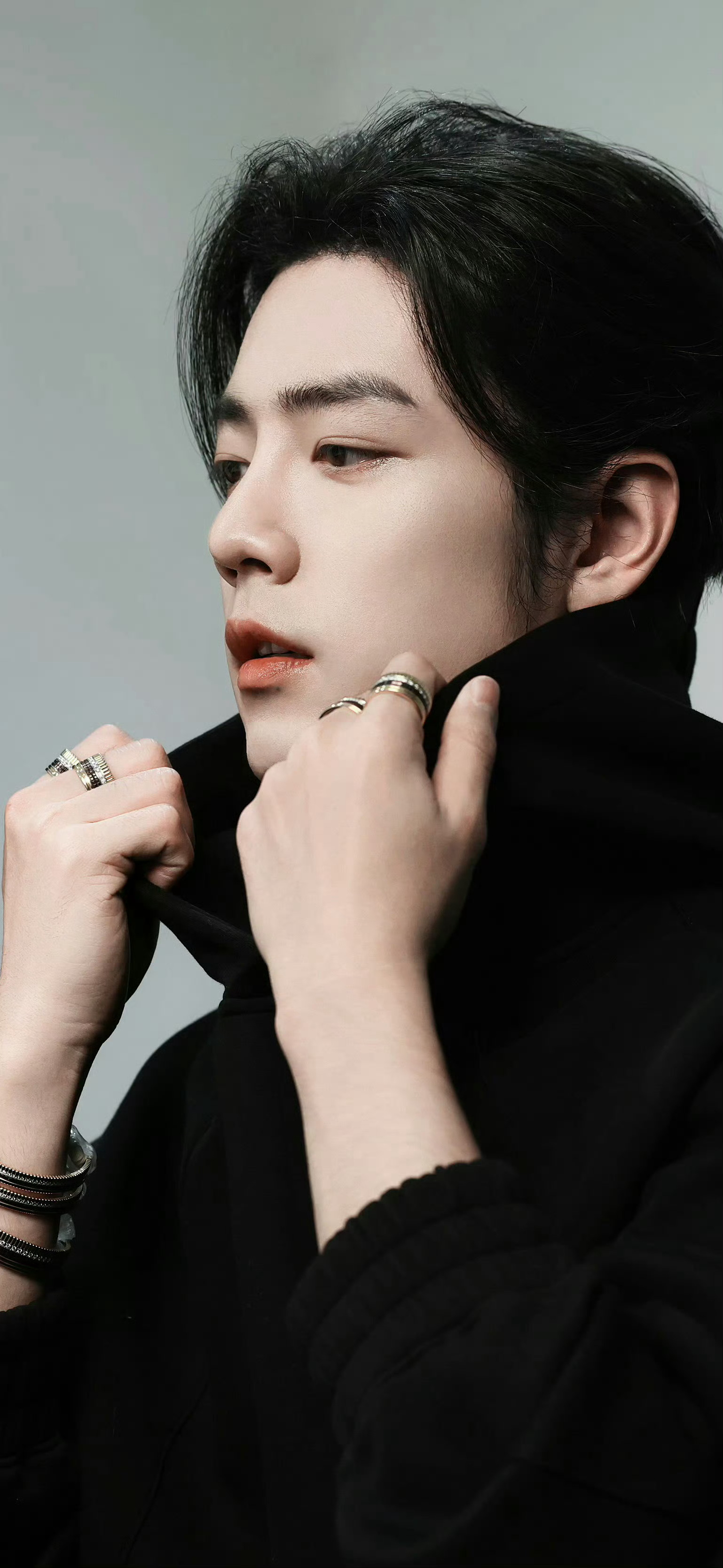 肖战记录粉丝 限定版长发，真帅真养眼！肖战打包一份异国的晚风肖战友情催场