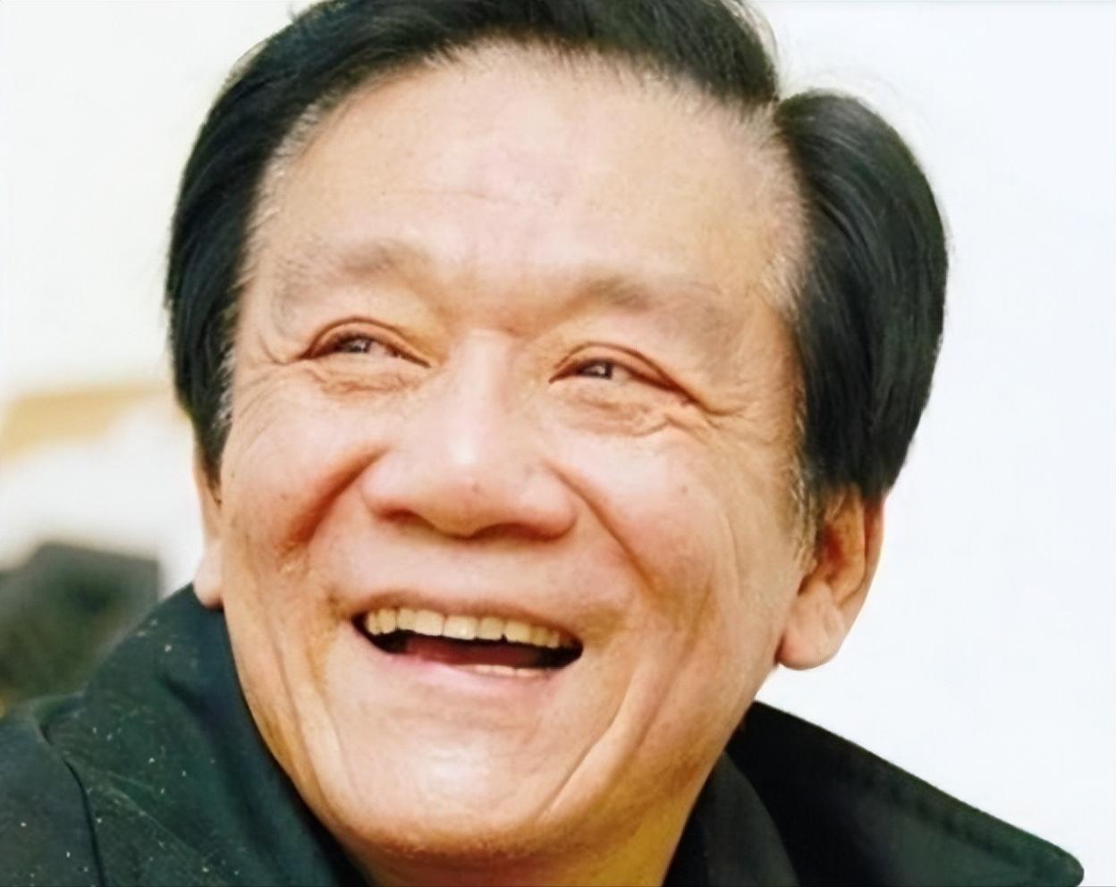 1986年，侯耀文为了跟韦唯在一起，抛弃了发妻刘彦，可是同居一年后，侯耀文又爱上