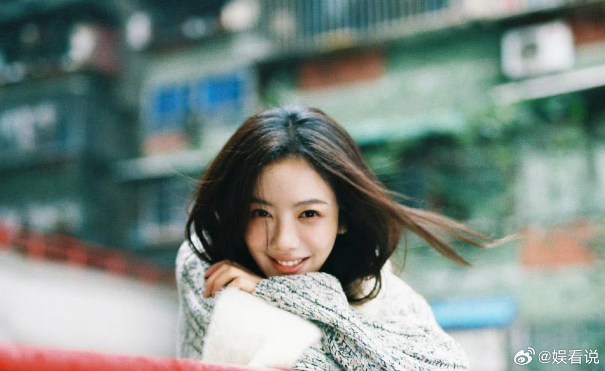 1.杨紫如今专心搞事业，暂时没有结婚生子的打算，即便家里人一直在催促她解决人生大