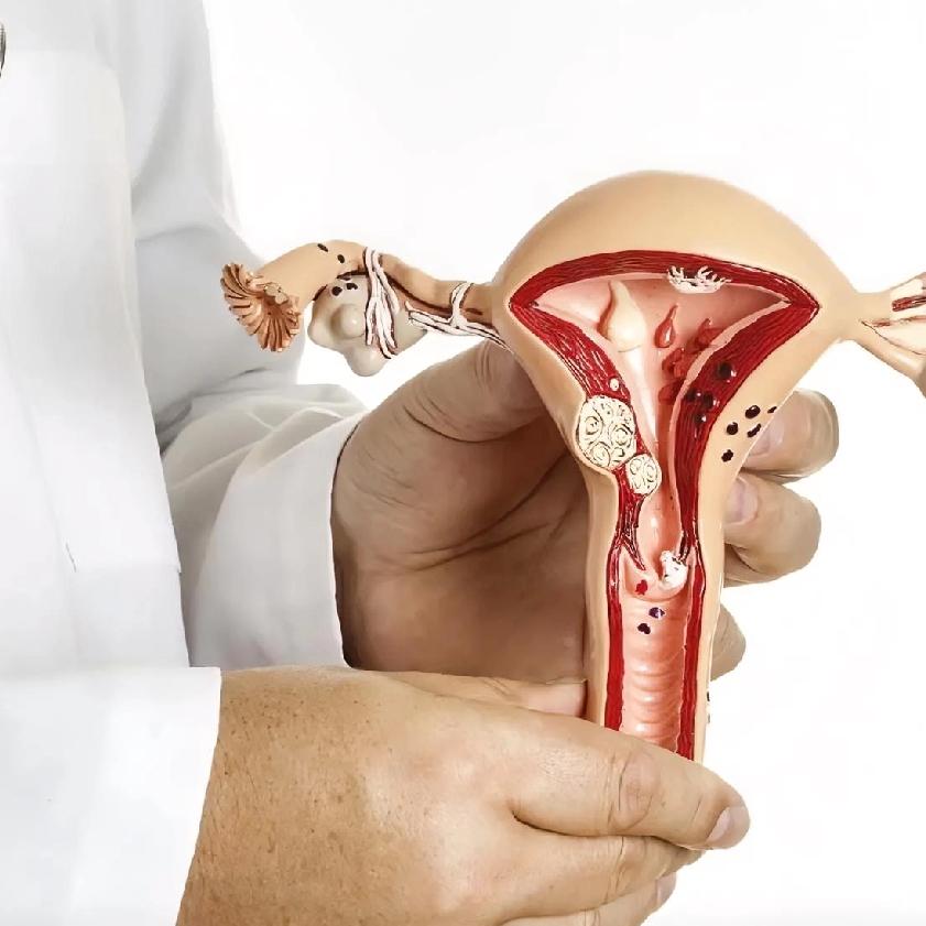 是不是总觉得身体有点小毛病，就忍不住胡思乱想？

尤其是遇到说不清道不明的“不适