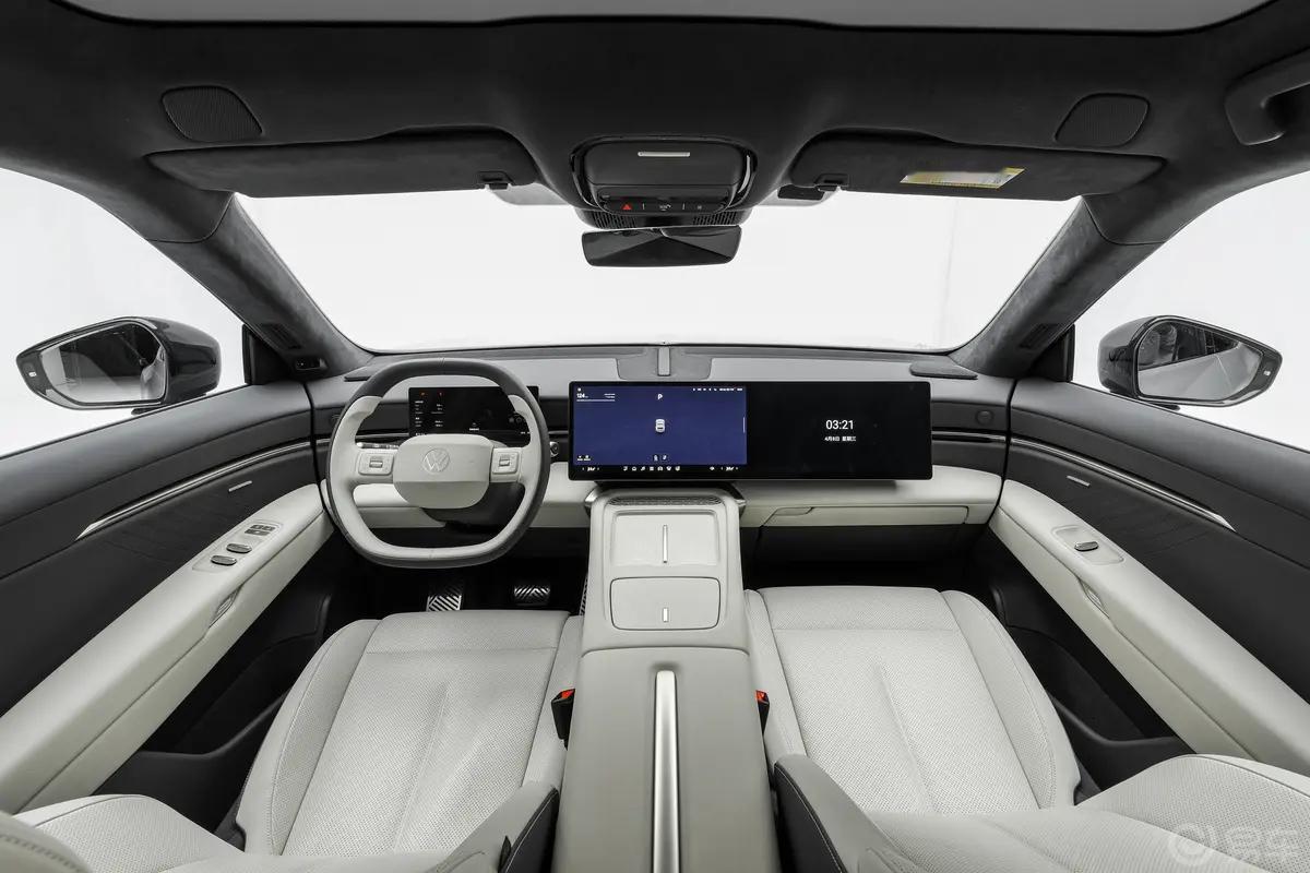 新车 大众与众08，大众算是德系里最早看出来跟着欧洲人玩电动没戏的，算是在丰田日