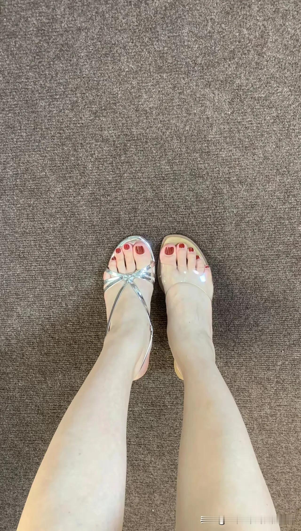 高跟鞋好看吗？腿型不好看，穿什么高跟鞋 性感迷人高跟鞋 显瘦高跟鞋