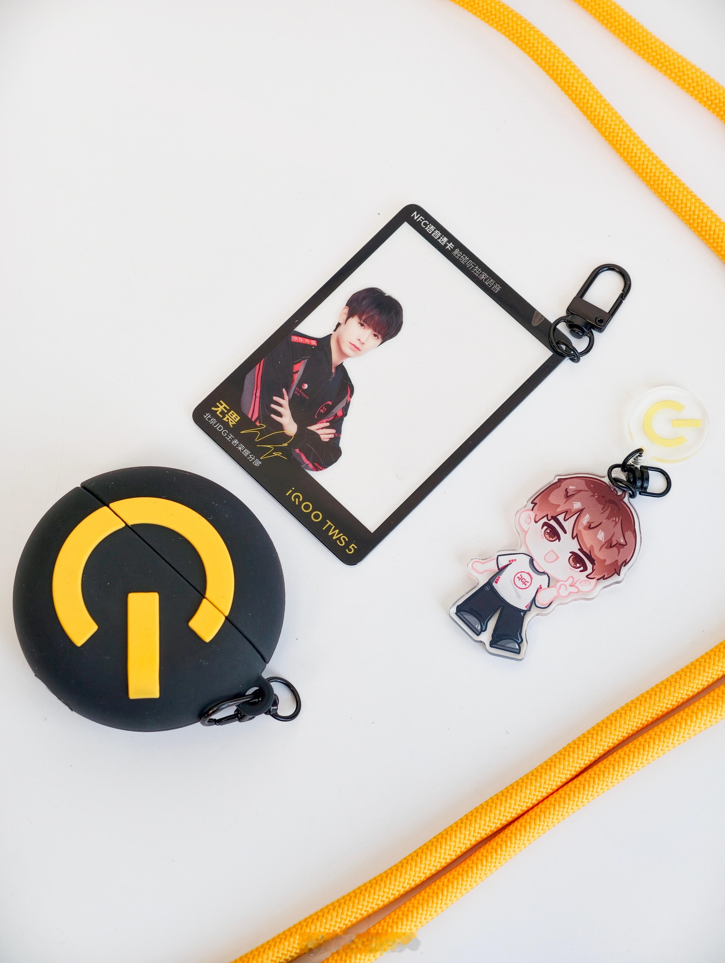 iQOO TWS 5耳机配套的无畏礼盒 