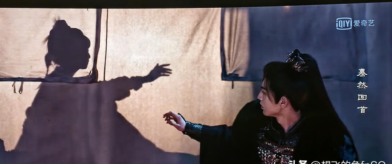 西北主帅谢征收到和离书那晚，把帅案劈成了两半。
副将说樊长玉在霁州和李怀安在一起