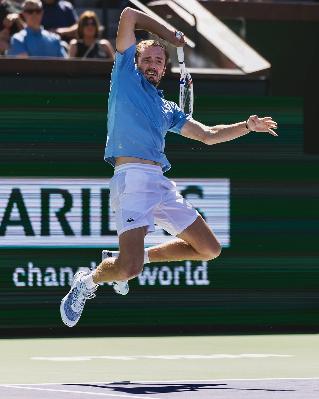 恭喜梅总重返印第安维尔斯大师赛四强，保分成功！PS：我啥时候看到他的击球动作，能