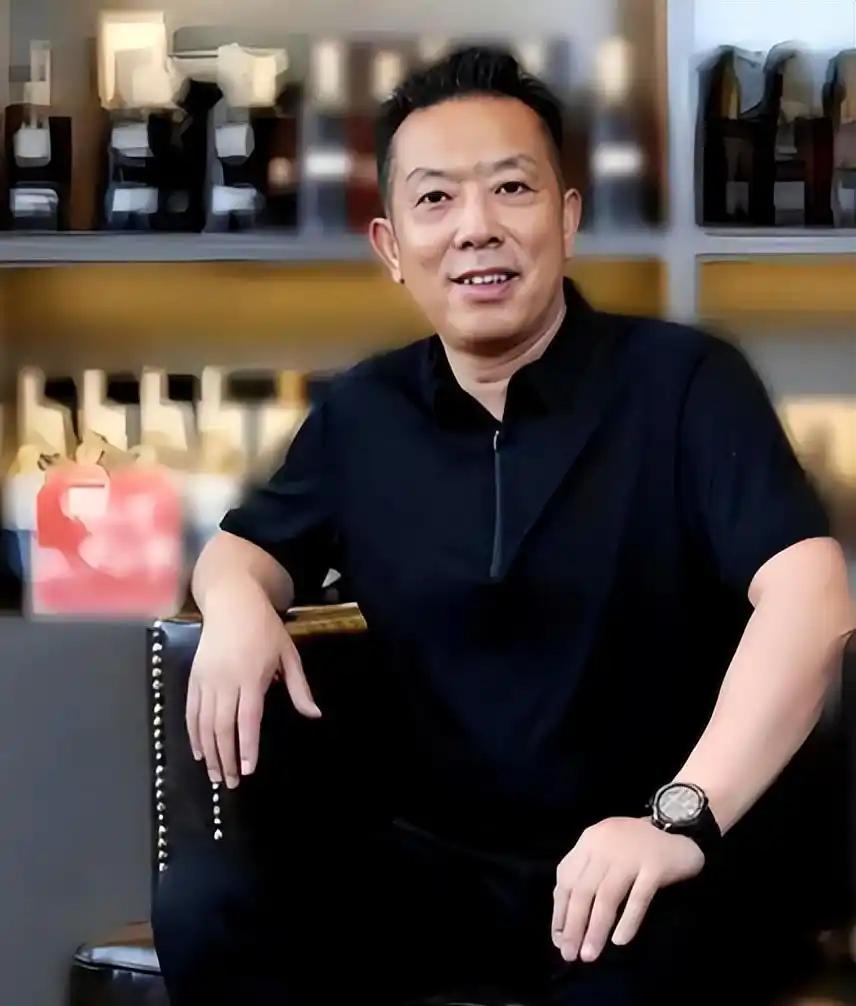 贾国龙推平价焖面新店，不只是创业，更是为西贝“兜底”
西贝创始人贾国龙悄悄搞出了