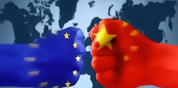 你绝对想不到，现在全欧洲最头疼的事，是全身上下摸不出一样能卖给中国人的东西。

