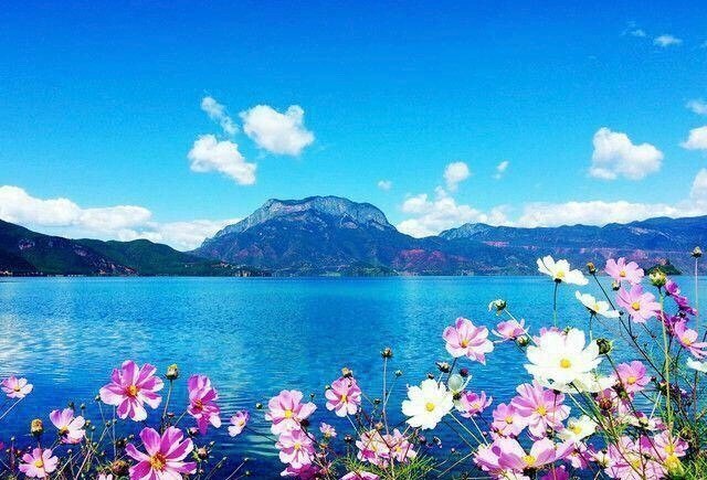 如果我在泸沽湖遇见你，一定带你登最美的女神山，一起聆听格姆女神的爱情故事！ ​​