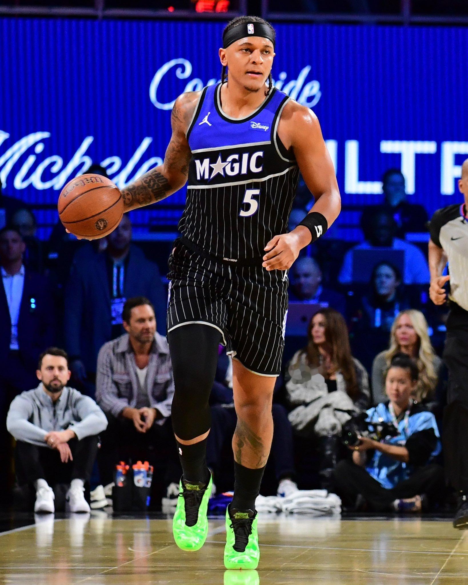 班凯罗现在像身高2米08的年轻版隆多nba