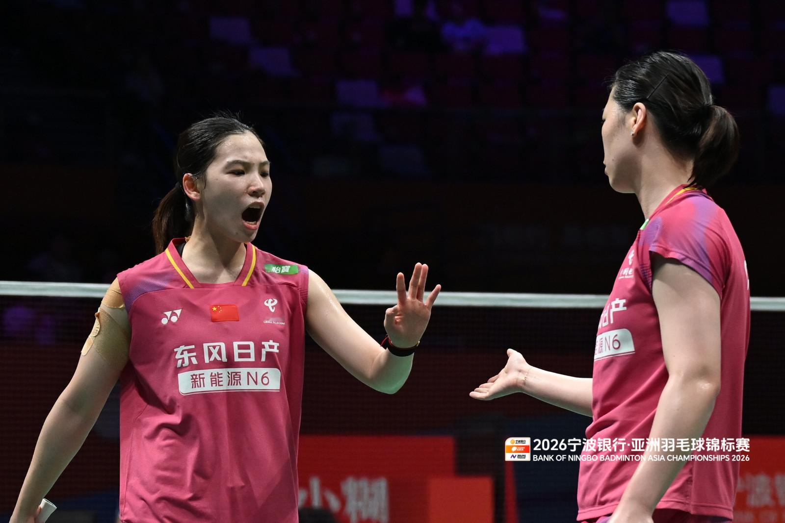 李怡婧/罗徐敏🇨🇳 21-14、21-10 🇯🇵广上瑠依/保原彩夏下轮：