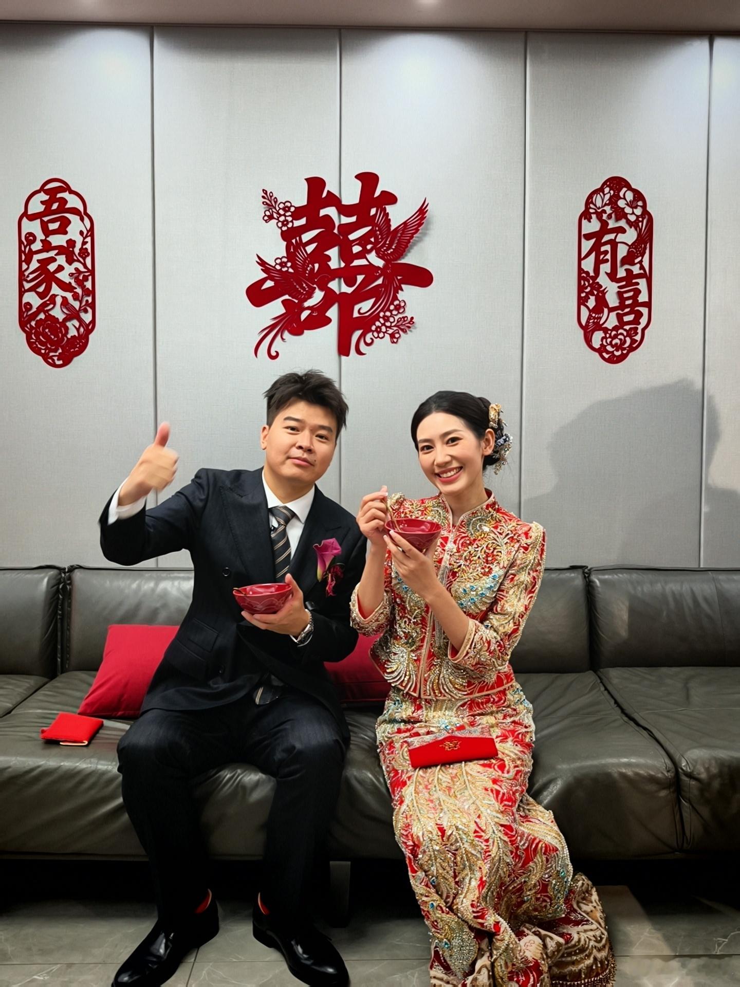 车评人小吕秋晨大婚成功了，准备出发  ​​​