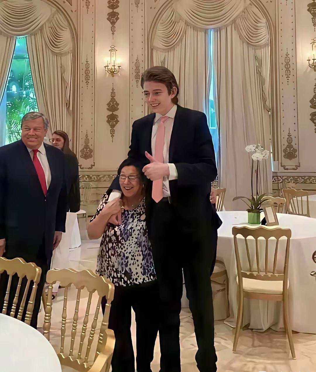 特朗普是给儿子吃了啥？ 