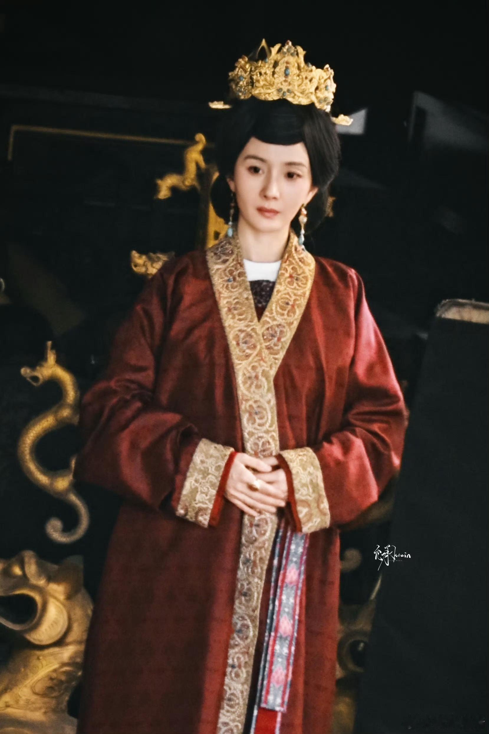 杨幂新剧老年妆杨幂《江山大同》路透