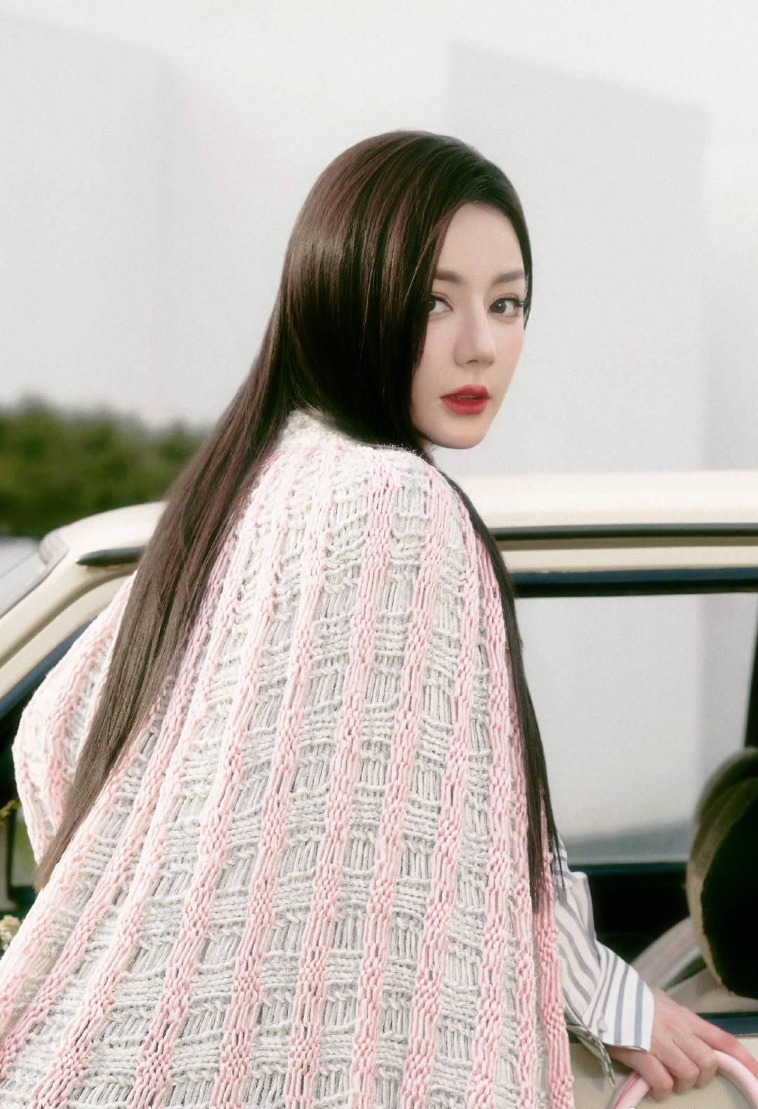 dlrb迪丽热巴巴黎时装周 dlrb 迪奥全球品牌大使迪丽热巴 dlrb 迪奥二