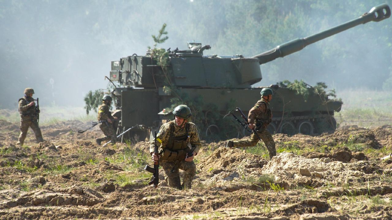 太难了，实在太难了！乌克兰本土士兵即将耗尽，重金招募外国死士过来打仗。大家好，我