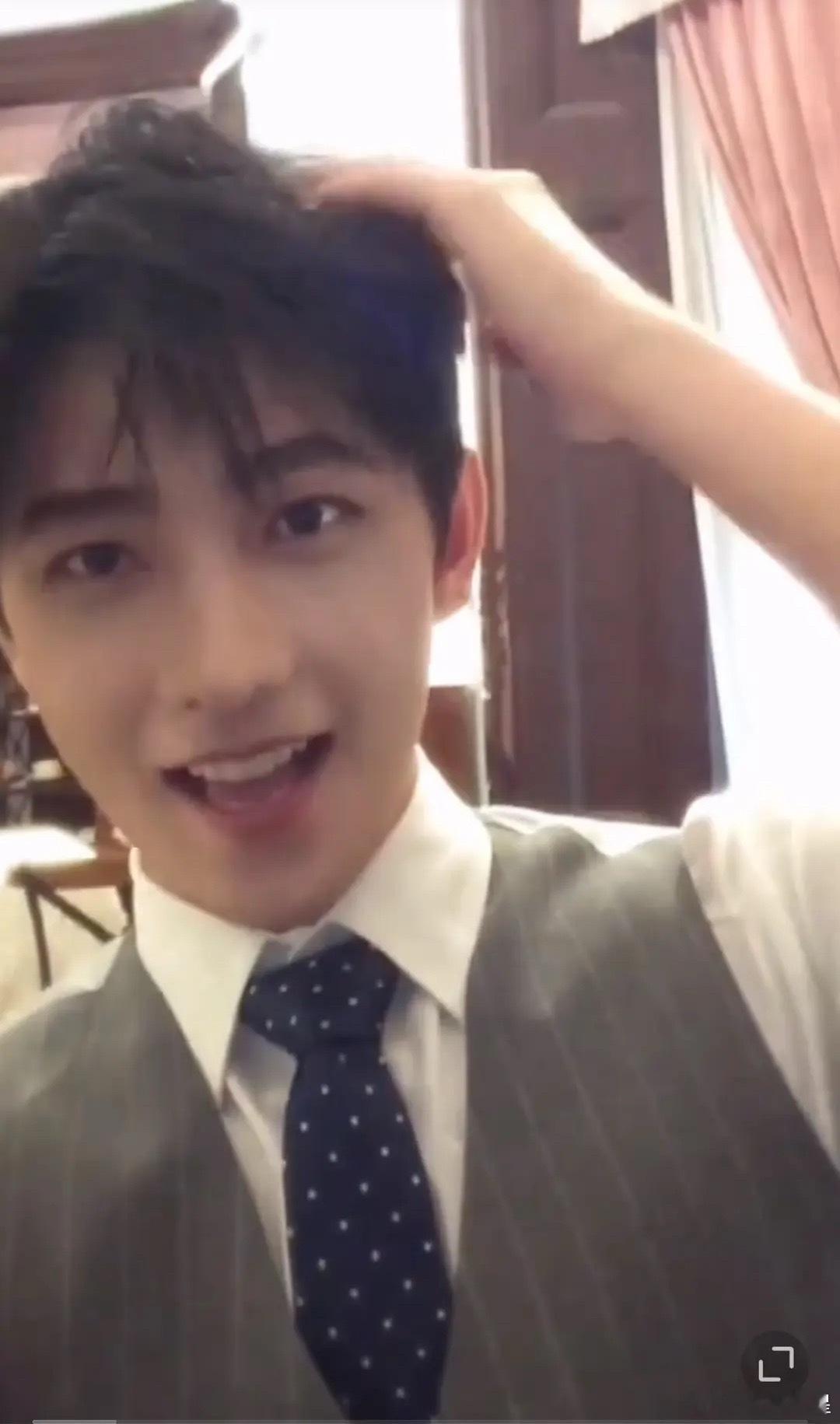 杨洋少年感还是很ok的，不看剧只看脸还不错[笑cry] ​​​