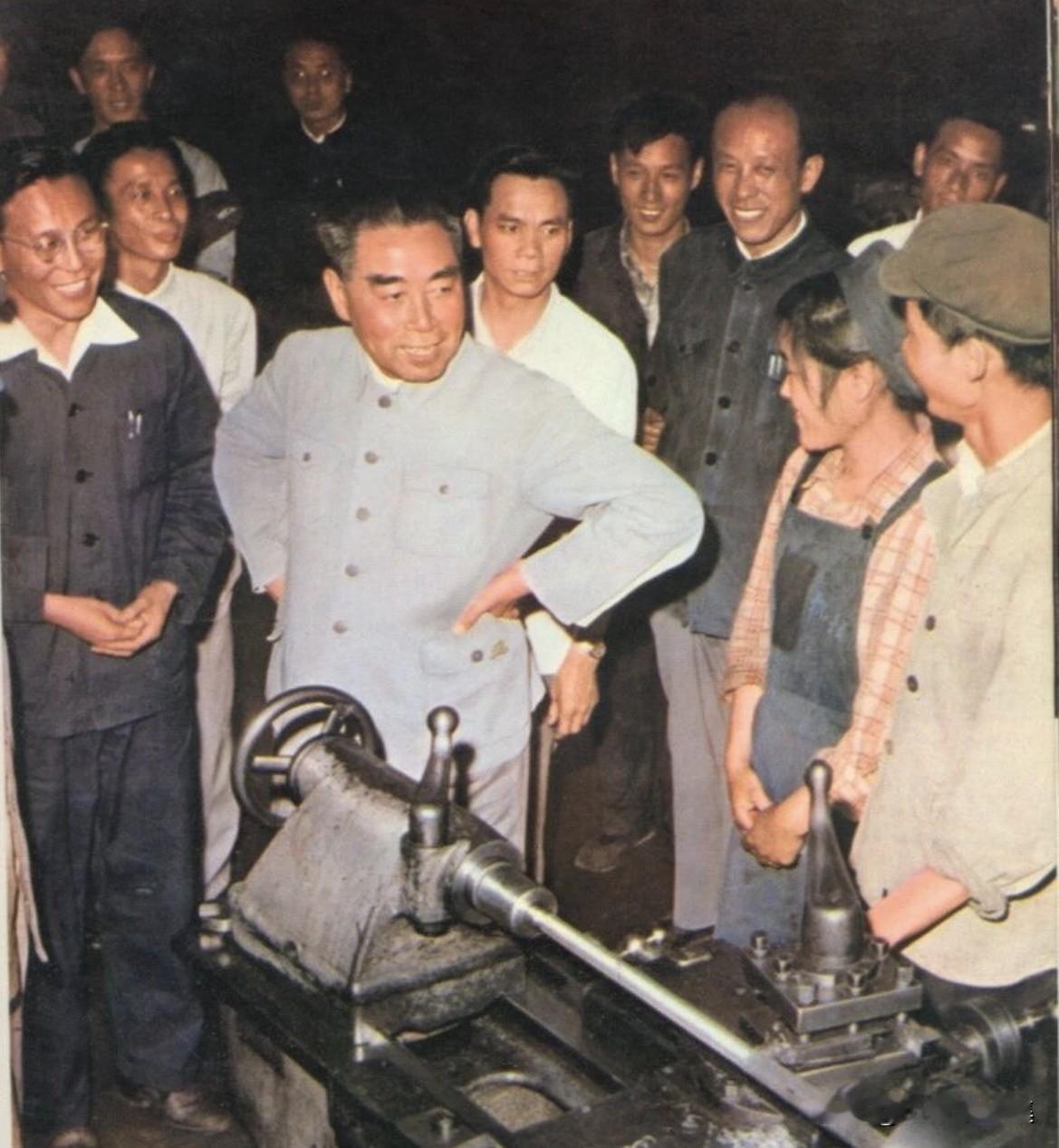 1962年6月19日，正值国家经济调整的关键时期。周恩来总理在视察东北期间，专程