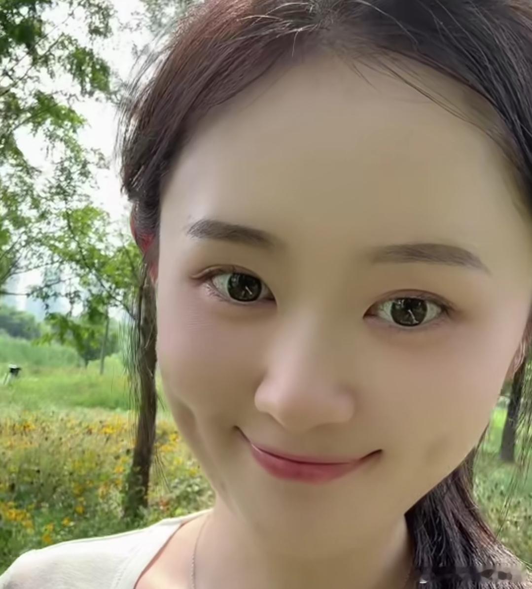 洋洋高锐’玉……玲珑◎有时……情不自禁想想哪……一泓溪水溪水……透亮清纯◎有时…