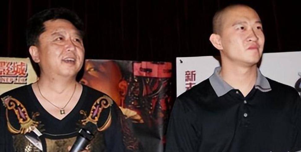 2006年，曹云金想在北京买一套房子，首付16万，可他只有8万，于谦知道后，主动